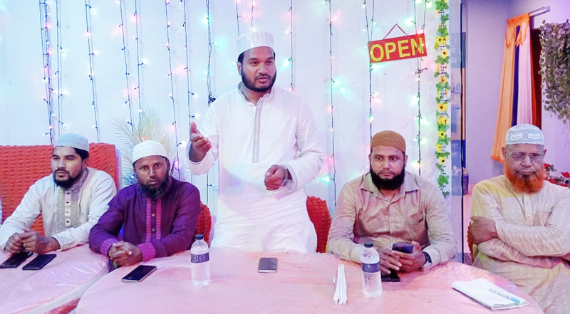 কাহারোলে এম পি প্রার্থী মোঃ মতিউর রহমান সাংবাদিক দের সাথে মতবিনিময় করেন