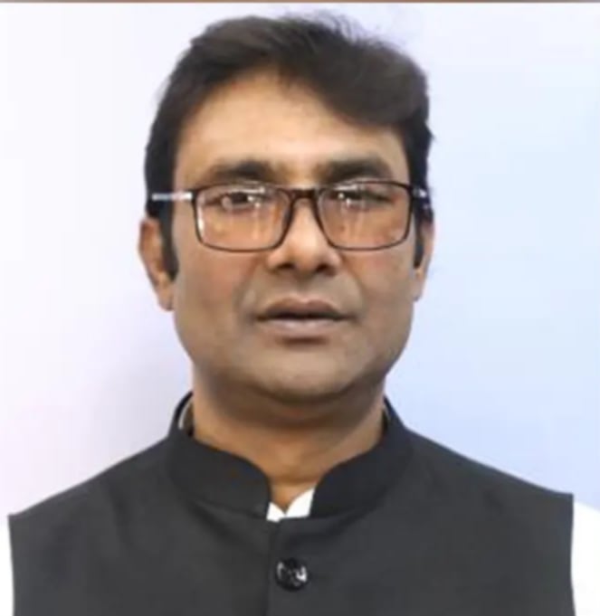গাইবান্ধা ২ আসনের সাবেক এমপি শাহ সরওয়ার কবীর দিনাজপুরে আটক
